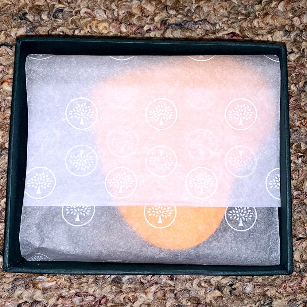 Brand New Mulberry Heart Coin Zip Purse (NWT) - Picture 6 of 7